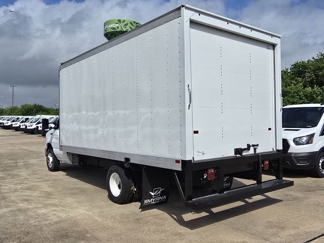 New 2025 Ford E-350 - photo 8