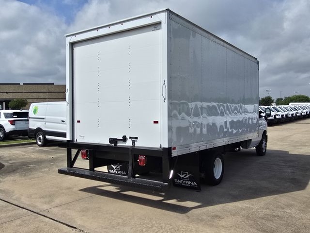 New 2025 Ford E-350 - photo 2