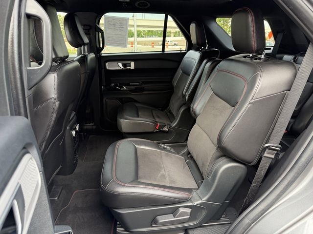 Used 2023 Ford Explorer - photo 32