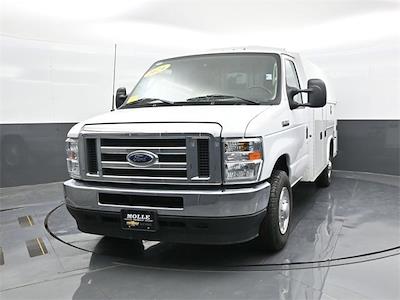 Used 2024 Ford E-350 - photo 1