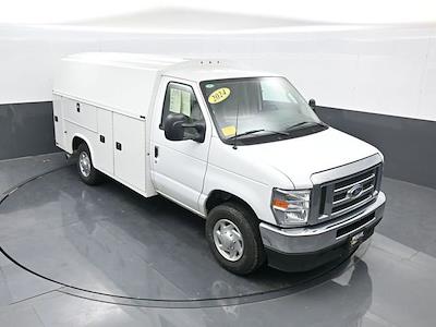 Used 2024 Ford E-350 - photo 1
