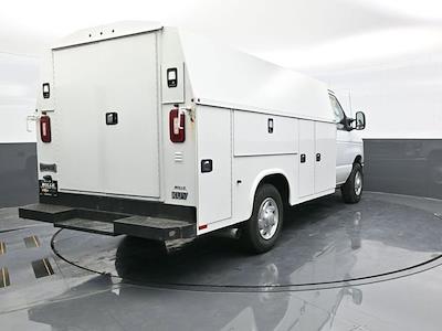 Used 2024 Ford E-350 - photo 1