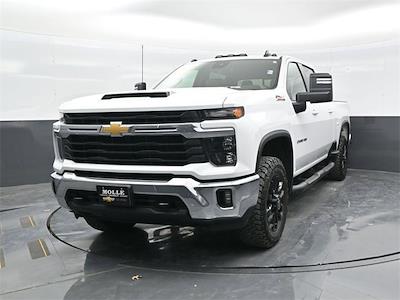 Used 2025 Chevrolet Silverado 2500 - photo 1