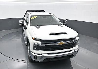 Used 2024 Chevrolet Silverado 2500 - photo 1