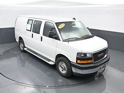 Used 2024 GMC Savana 2500 - photo 1