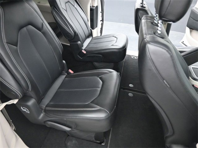 Used 2024 Chrysler Pacifica - photo 26
