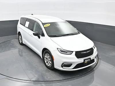 2024 Chrysler Pacifica FWD Minivan for sale #P8264 - photo 1