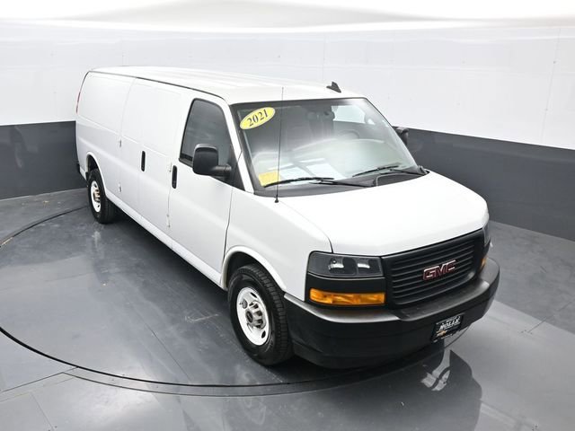Used 2021 GMC Savana 2500 - photo 1