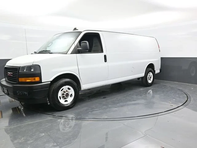 Used 2021 GMC Savana 2500 - photo 3