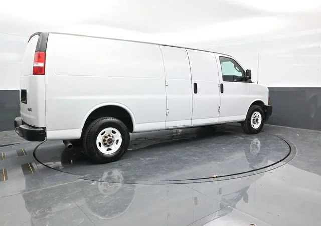 Used 2021 GMC Savana 2500 - photo 7