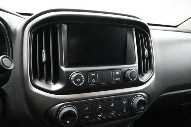 Used 2022 Chevrolet Colorado - photo 22