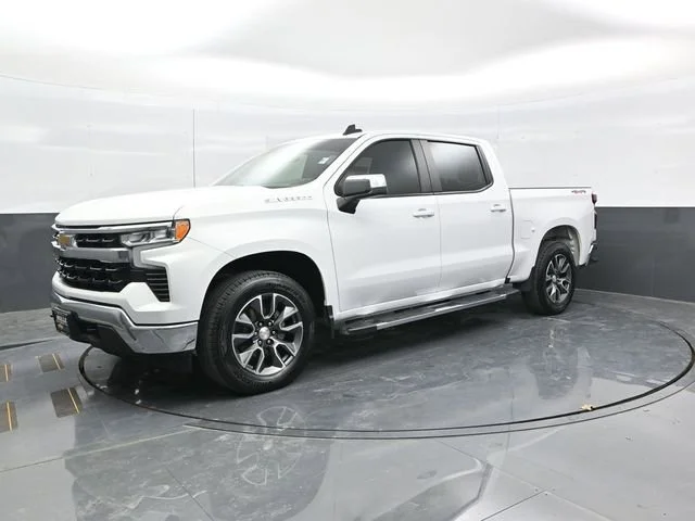 Used 2023 Chevrolet Silverado 1500 - photo 5