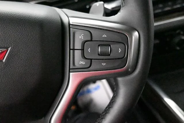 Used 2023 Chevrolet Silverado 1500 - photo 16