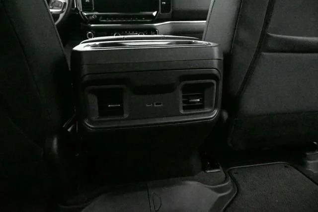 Used 2023 Chevrolet Silverado 1500 - photo 22
