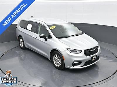 2024 Chrysler Pacifica FWD Minivan for sale #P8359 - photo 1