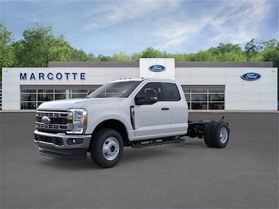 2025 Ford F-350 Super Cab DRW 4WD Cab Chassis for sale #A7963 - photo 1