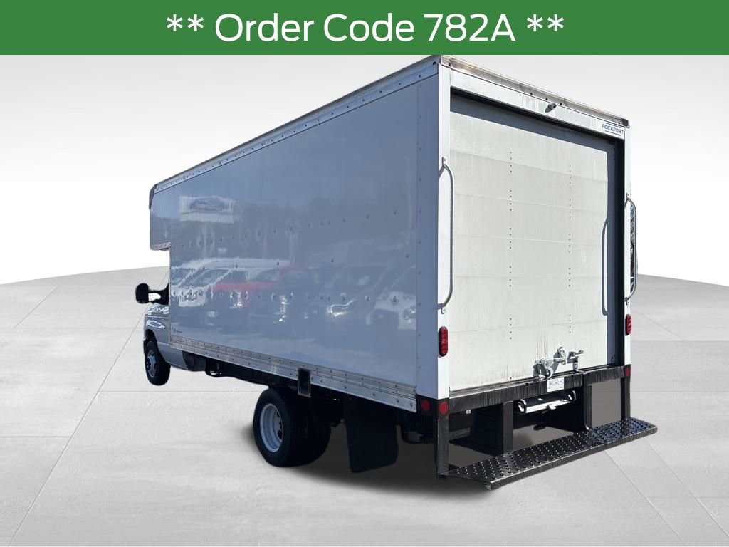 New 2026 Ford E-450 - photo 2