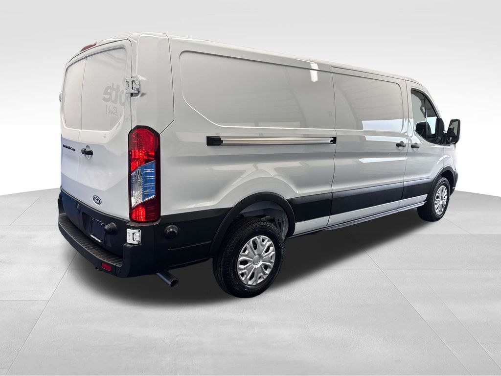 New 2026 Ford Transit 250 - photo 7