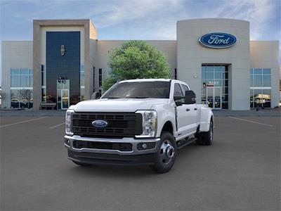 2025 Ford F-350 Crew Cab DRW 4x4 Pickup for sale #250788 - photo 2