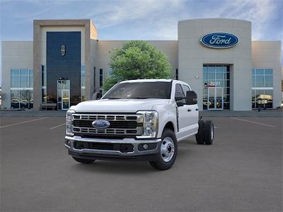 New 2025 Ford F-350 XL Crew Cab Cab Chassis for sale #251777 - photo 2