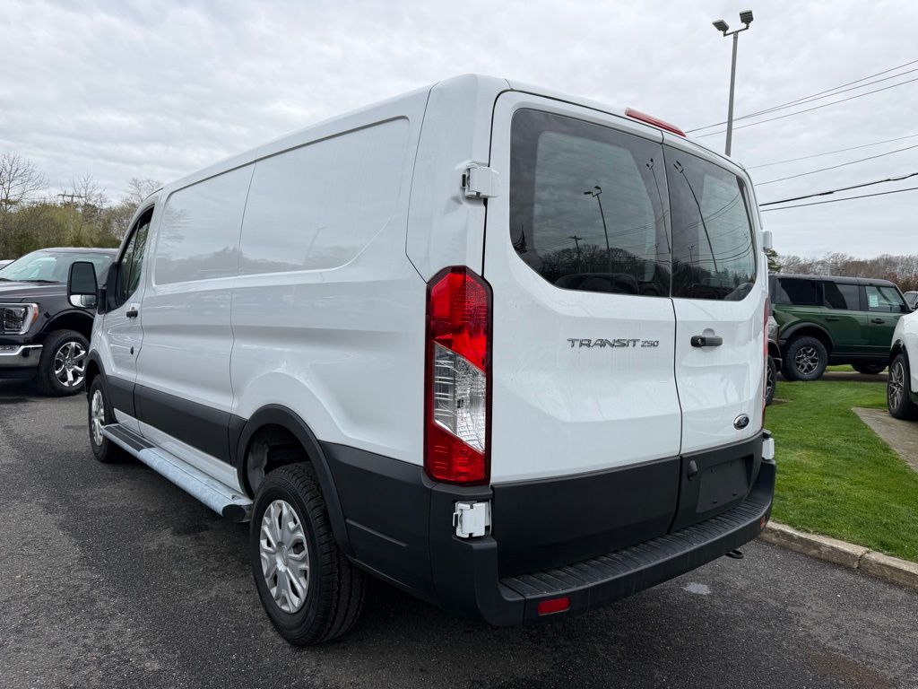 Used 2024 Ford Transit 250 - photo 6