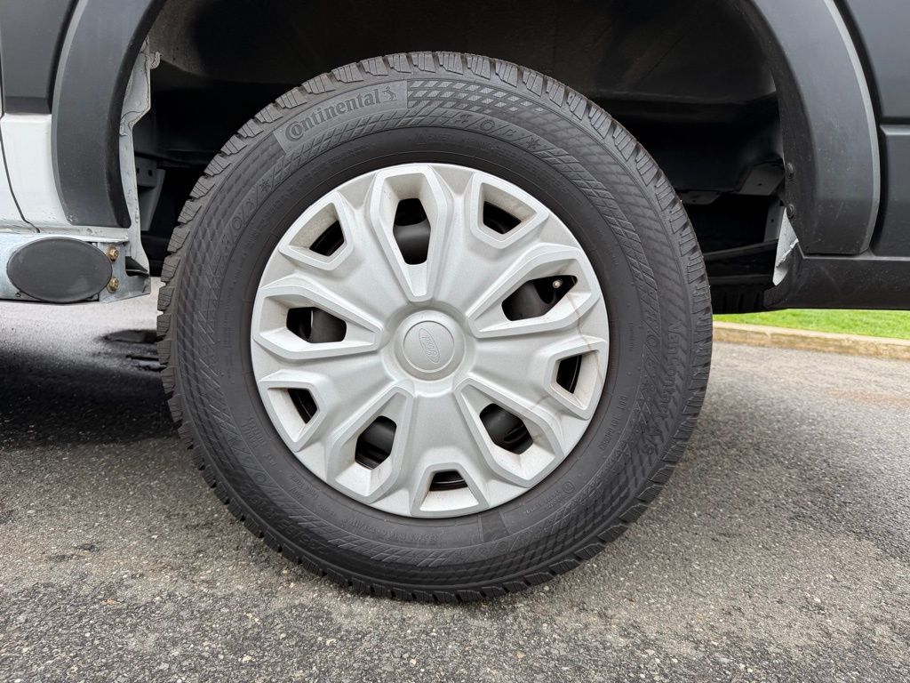 Used 2024 Ford Transit 250 - photo 8