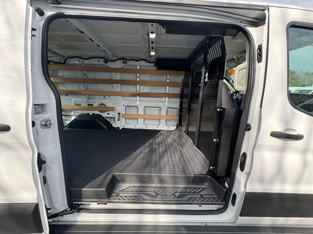Used 2024 Ford Transit 250 - photo 9
