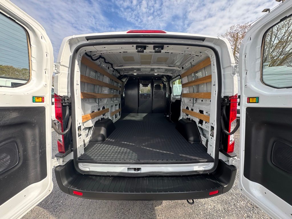 Used 2024 Ford Transit 250 - photo 10