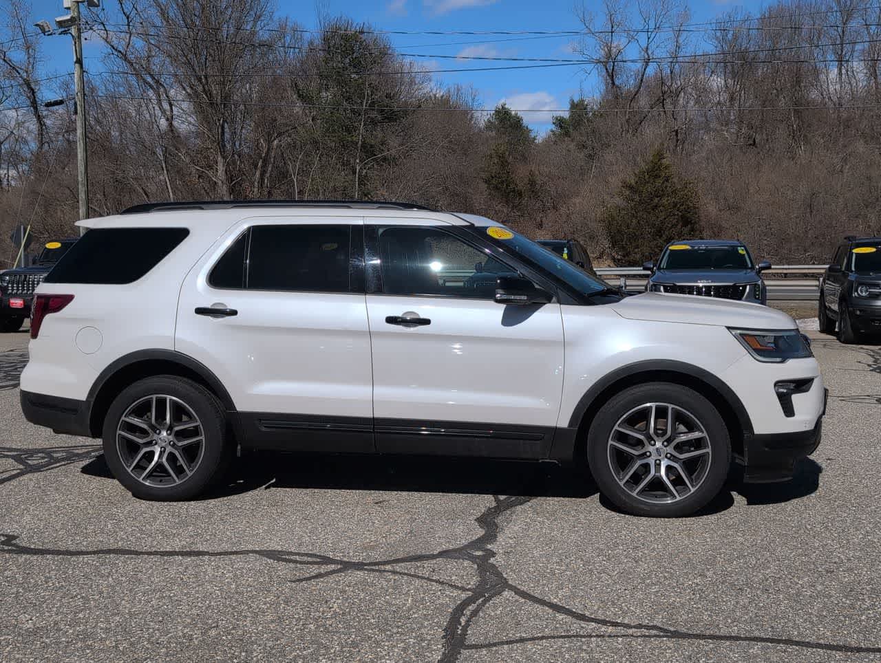 Used 2018 Ford Explorer - photo 8