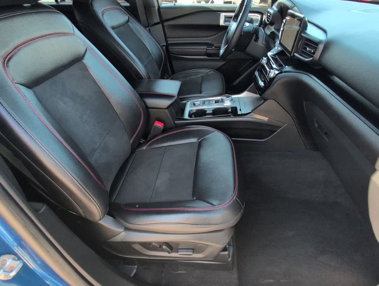 Used 2022 Ford Explorer - photo 31