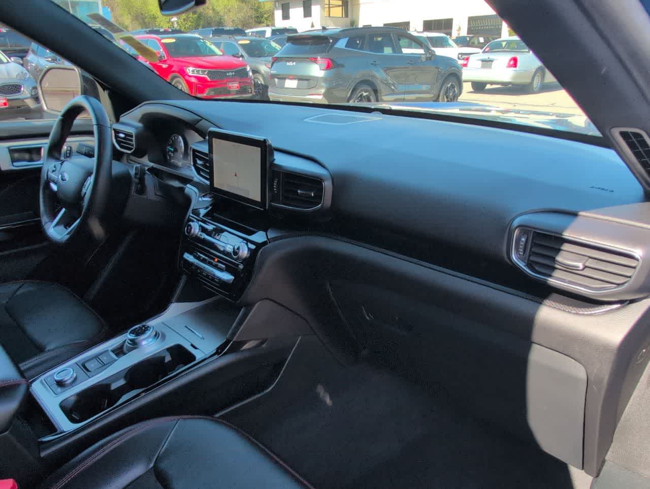 Used 2022 Ford Explorer - photo 32