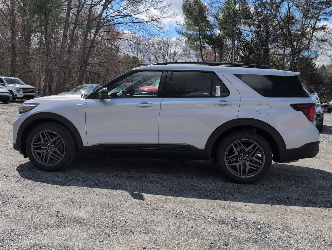 New 2026 Ford Explorer - photo 8
