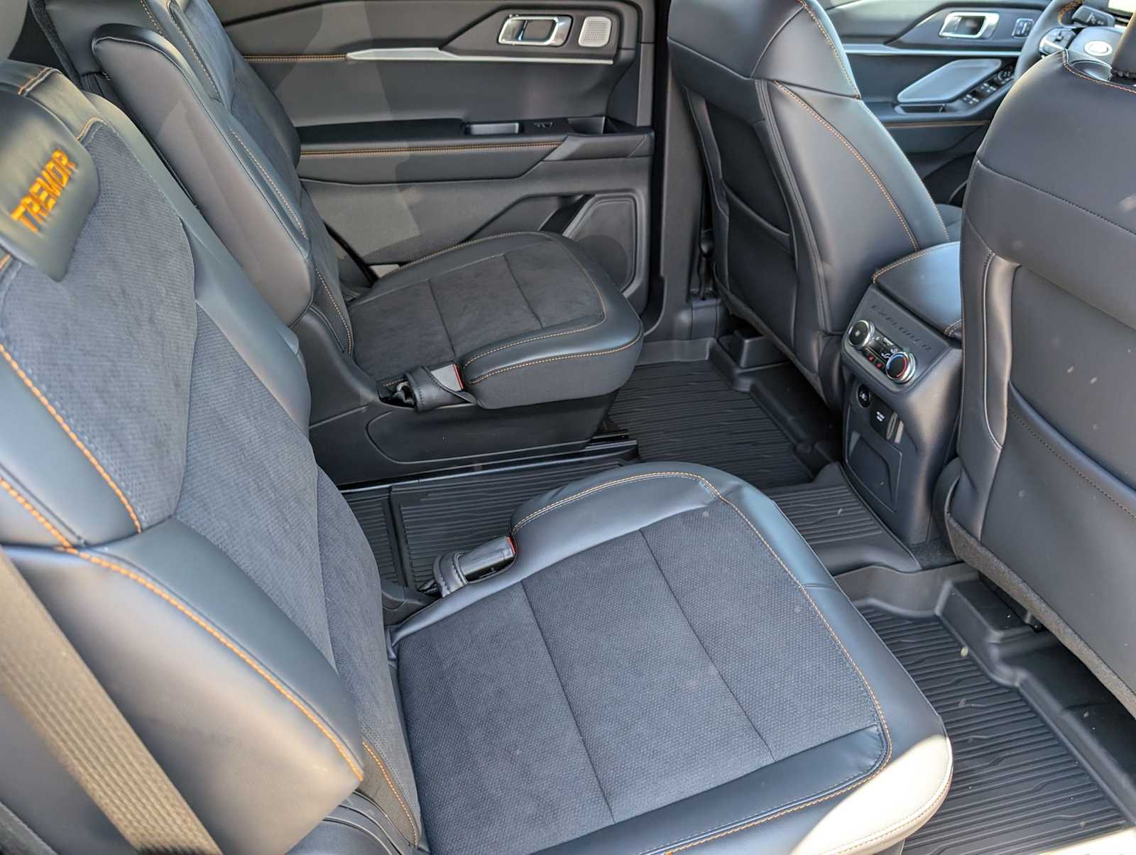 New 2026 Ford Explorer - photo 30