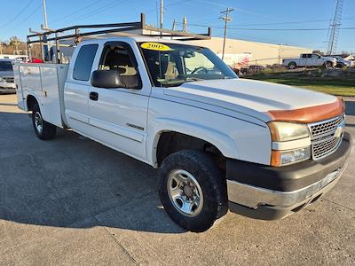 2005 Chevrolet Silverado 2500 Extended Cab 4WD Service Truck for sale #720601A - photo 1