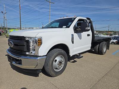 Used 2019 Ford F-350 XL Regular Cab Flatbed Truck for sale #721953 - photo 1