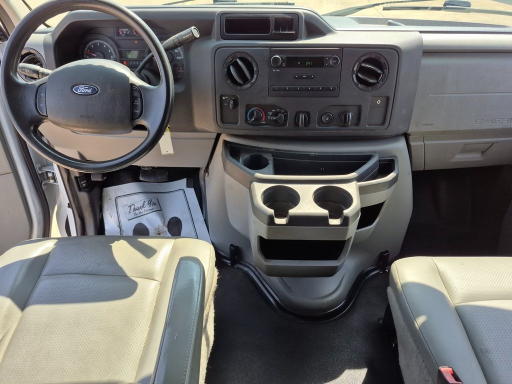 Used 2014 Ford E-350 - photo 5
