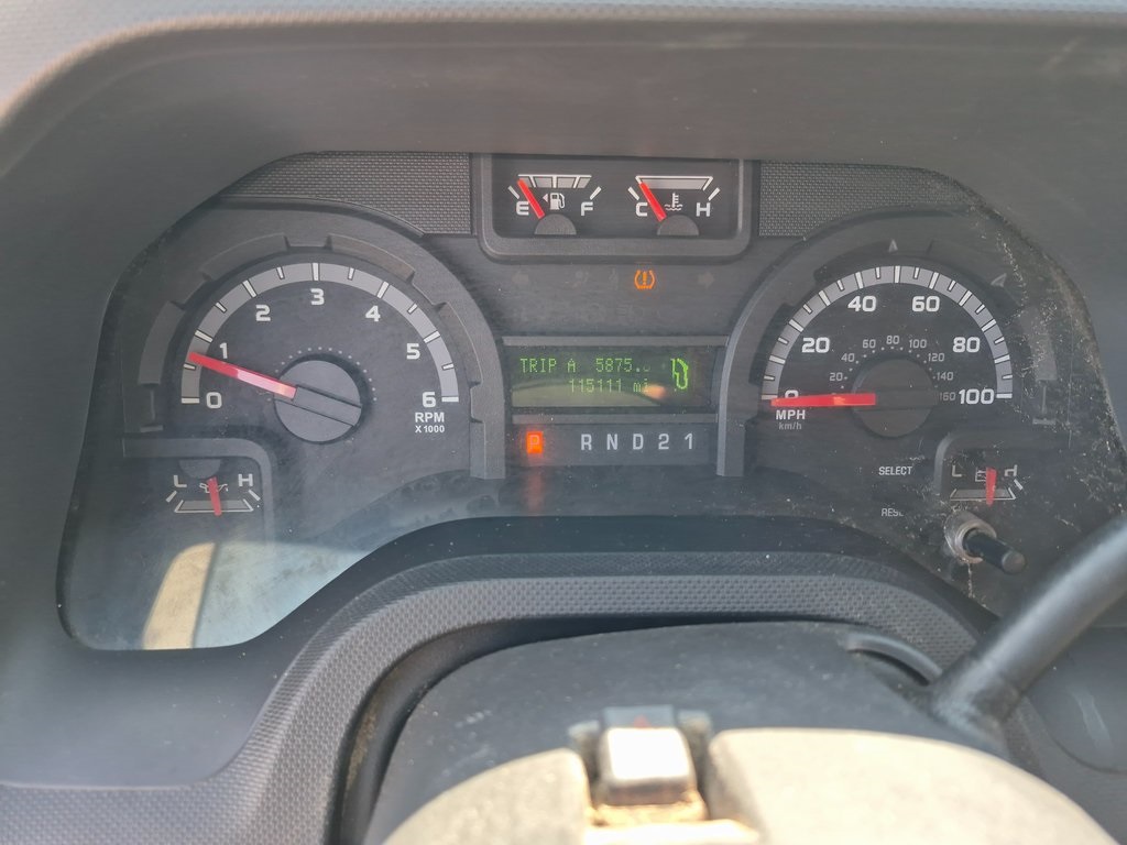 Used 2014 Ford E-350 - photo 22