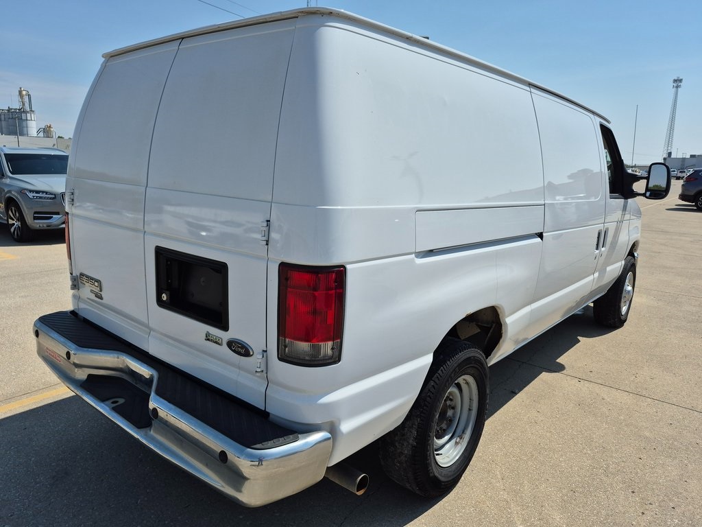 Used 2014 Ford E-350 - photo 2