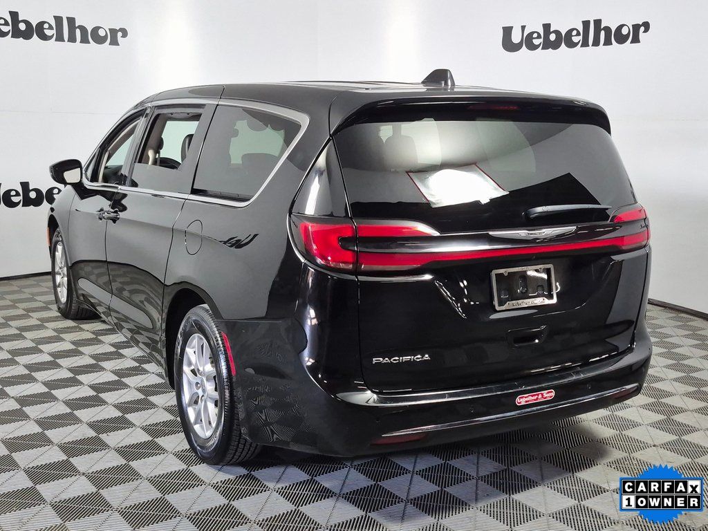 Used 2024 Chrysler Pacifica - photo 8