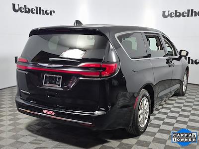 Used 2024 Chrysler Pacifica Touring L Minivan for sale #722682 - photo 2