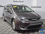 Used 2017 Chrysler Pacifica Touring L Minivan for sale #722697 - photo 1