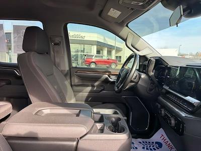 Used 2023 Chevrolet Silverado 1500 - photo 1