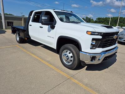 New 2025 Chevrolet Silverado 3500 Work Truck Crew Cab 4x4 Flatbed Truck for sale #F22593 - photo 1