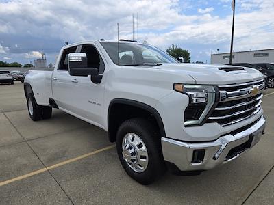 2025 Chevrolet Silverado 3500 Crew Cab 4x4 Pickup for sale #ZT23118 - photo 2