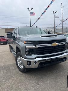 Used 2025 Chevrolet Silverado 2500 - photo 1