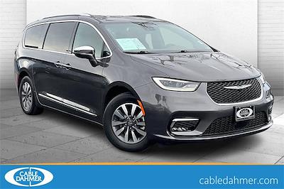 2021 Chrysler Pacifica FWD Minivan for sale #103993A - photo 1