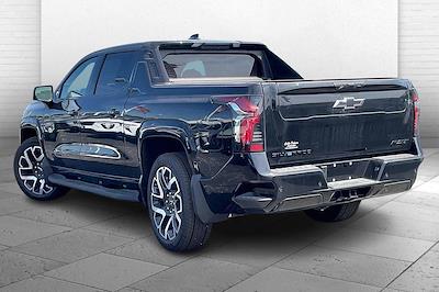2025 Chevrolet Silverado EV Crew Cab 4WD Pickup for sale #104512 - photo 2