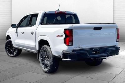 2025 Chevrolet Colorado Crew Cab 4WD Pickup for sale #104937 - photo 2