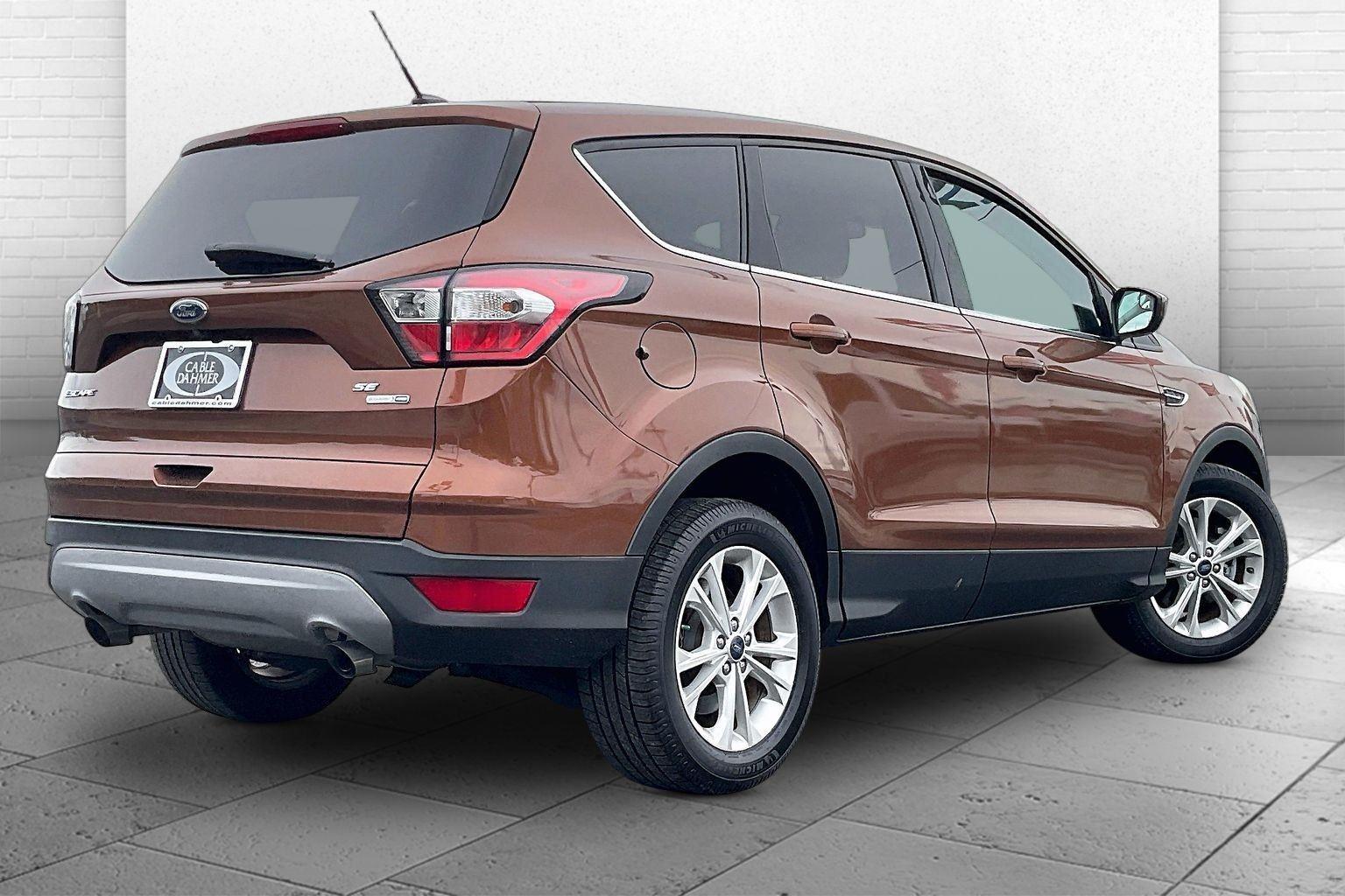 Used 2017 Ford Escape - photo 16