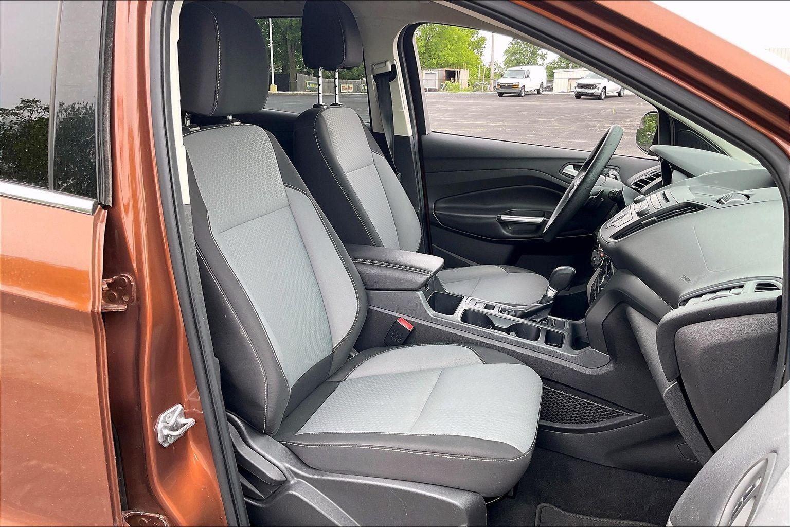 Used 2017 Ford Escape - photo 9